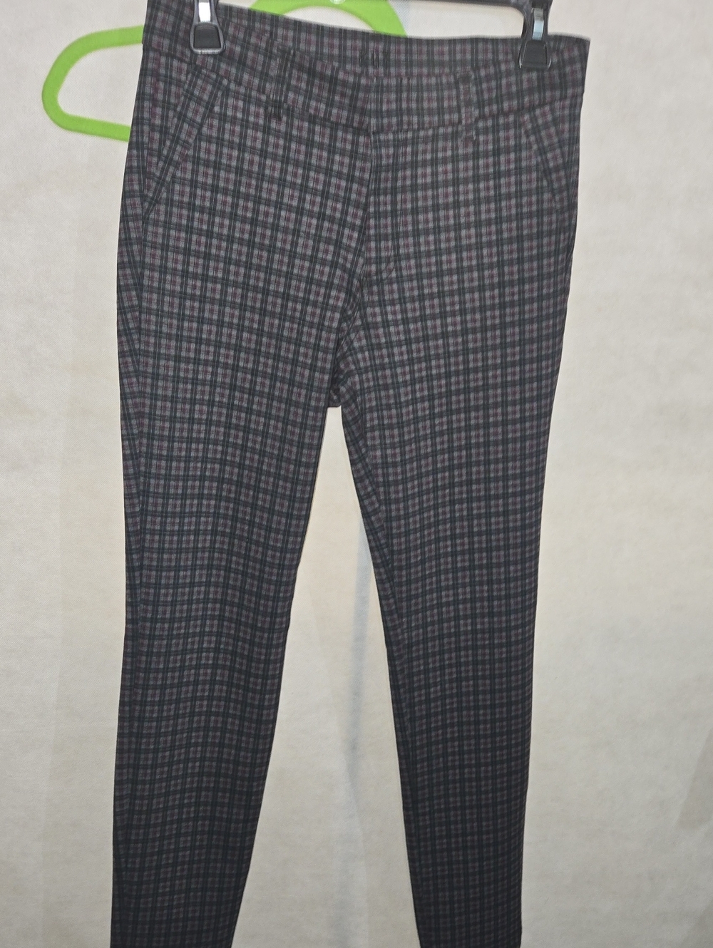 Kut from the Kloth Plaid Chinos - Gray with Red Windowpane